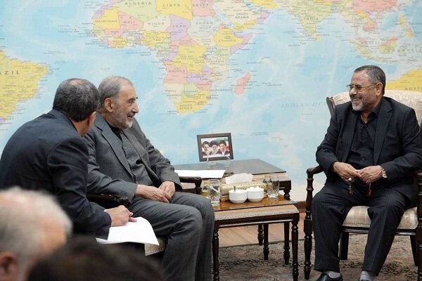 ولایتی: موضع ایران در حمایت از مقاومت تغییرناپذیر است ولایتی: موضع ایران در حمایت از مقاومت تغییرناپذیر است