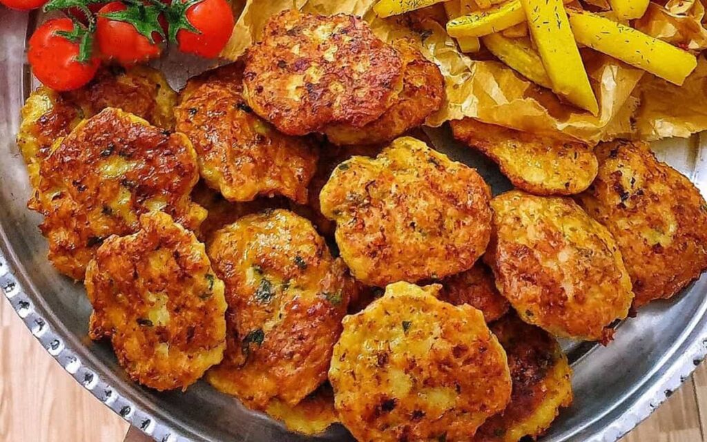اگر سینه مرغ، تخم مرغ، زرشک و زعفران دارید کوکوی مرغ درست کنید اگر سینه مرغ، تخم مرغ، زرشک و زعفران دارید کوکوی مرغ درست کنید