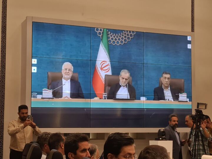 بزرگراه شهید رئیسی اصفهان توسط رئیسجمهور به بهرهبرداری رسید بزرگراه شهید رئیسی اصفهان توسط رئیسجمهور به بهرهبرداری رسید