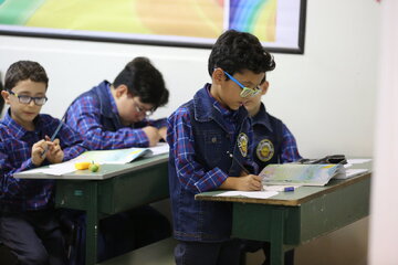 سال تحصیلی جدید با تاخیر آغاز میشود؟ سال تحصیلی جدید با تاخیر آغاز میشود؟