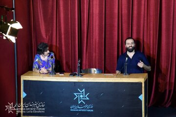 «صاد چشم و جیم گوش»در ستایش فرم و تصویرگری غیرمستقیم «صاد چشم و جیم گوش»در ستایش فرم و تصویرگری غیرمستقیم