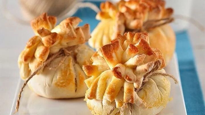 طرز تهیه بقچه گوشت خانگی؛ یک غذای خوشمزه با ظاهری متفاوت طرز تهیه بقچه گوشت خانگی؛ یک غذای خوشمزه با ظاهری متفاوت