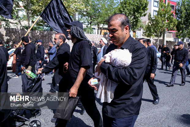 طنین عشق در جغرافیای دل/حیات معنوی و برنامههای راهپیمایی جاماندگان طنین عشق در جغرافیای دل/حیات معنوی و برنامههای راهپیمایی جاماندگان