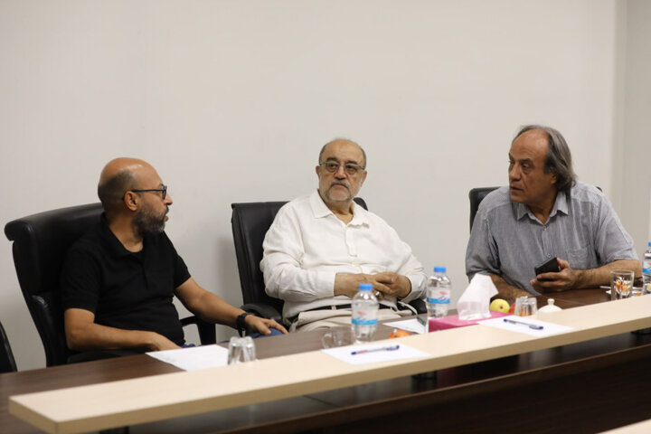 «عکس» معمار پنهان تاریخ و حافظه جمعی؛ دوربین میتواند تاریخساز باشد؟ «عکس» معمار پنهان تاریخ و حافظه جمعی؛ دوربین میتواند تاریخساز باشد؟