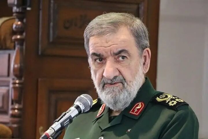 محسن رضایی: اجازه باز شدن مسیر دوم در تنگه هرمز را نخواهیم داد محسن رضایی: اجازه باز شدن مسیر دوم در تنگه هرمز را نخواهیم داد