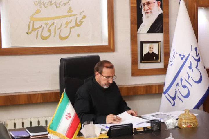 نماینده البرز: زمان گرانی بنزین نیست؛ مجلس مخالف افزایش قیمت بنزین است نماینده البرز: زمان گرانی بنزین نیست؛ مجلس مخالف افزایش قیمت بنزین است