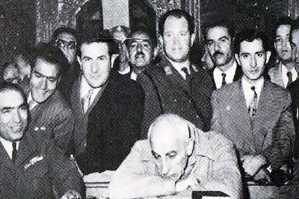 واکاوی ابعاد و پیامدهای تاریخی و اجتماعی کودتای ۲۸ مرداد واکاوی ابعاد و پیامدهای تاریخی و اجتماعی کودتای ۲۸ مرداد