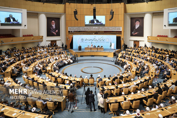 چهلمین کنفرانس بین المللی وحدت اسلامی در تهران آغاز به کار کرد چهلمین کنفرانس بین المللی وحدت اسلامی در تهران آغاز به کار کرد