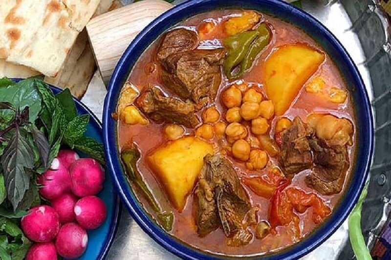 یک آبگوشت متفاوت از قم؛ طرز تهیه آبگوشت قنبید با گوشت و کلم قمری یک آبگوشت متفاوت از قم؛ طرز تهیه آبگوشت قنبید با گوشت و کلم قمری