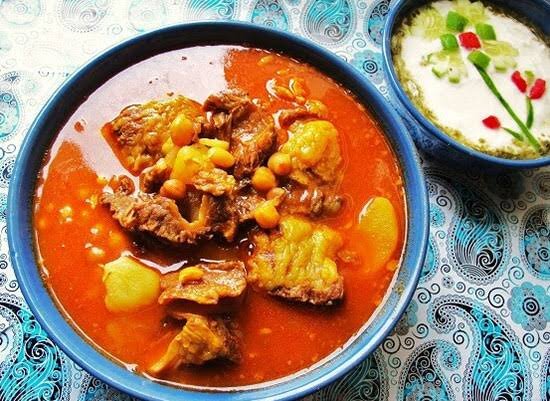 یک آبگوشت متفاوت از قم؛ طرز تهیه آبگوشت قنبید با گوشت و کلم قمری یک آبگوشت متفاوت از قم؛ طرز تهیه آبگوشت قنبید با گوشت و کلم قمری