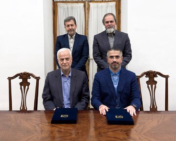امضای تفاهمنامه برگزاری جشنواره کودک در اصفهان امضای تفاهمنامه برگزاری جشنواره کودک در اصفهان