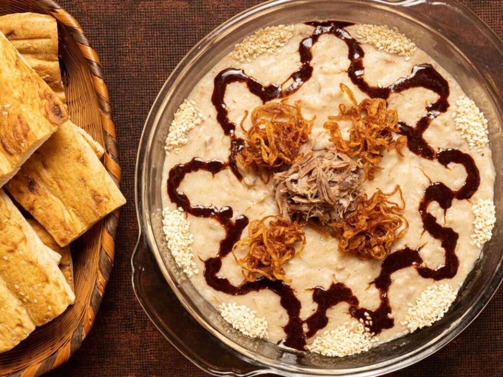 این غذای اصیل جنوبی خوراک صبح جمعه است این غذای اصیل جنوبی خوراک صبح جمعه است