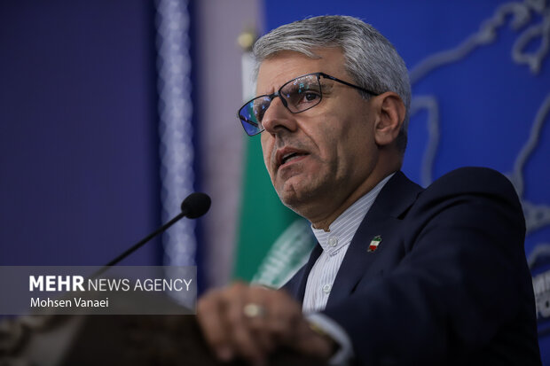 بقایی: عمق تاریخ ایران را با حیاط پشتی کودکی خود اشتباه نگیرید بقایی: عمق تاریخ ایران را با حیاط پشتی کودکی خود اشتباه نگیرید