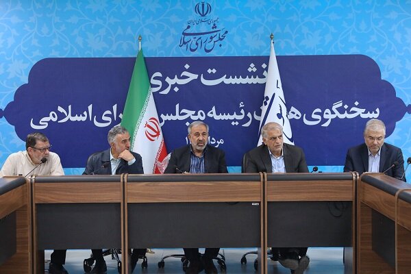 تأکید مجمع نمایندگان تهران بر مشارکت بخش خصوصی در توسعه مترو تأکید مجمع نمایندگان تهران بر مشارکت بخش خصوصی در توسعه مترو