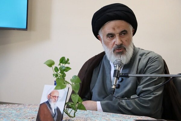 تهران نیازمند احیای سنت درخشان حکمت و علوم عقلی است تهران نیازمند احیای سنت درخشان حکمت و علوم عقلی است