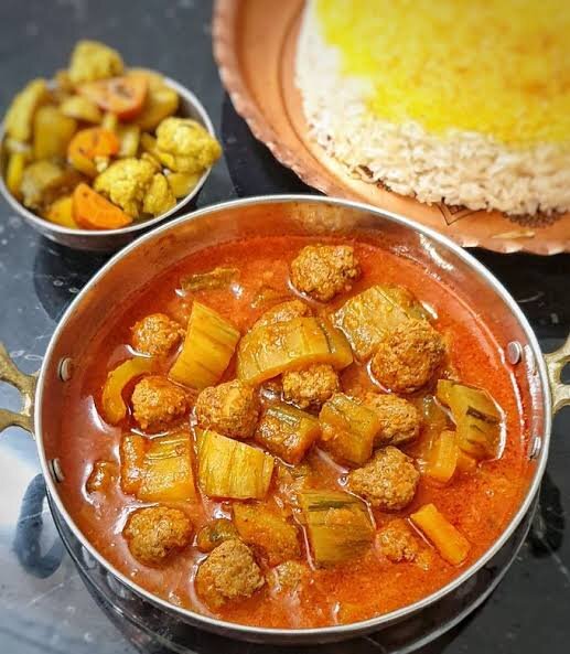 خورش خیار چنبر با گوشت قلقلی؛ طعم متفاوتی که عاشقش میشوید خورش خیار چنبر با گوشت قلقلی؛ طعم متفاوتی که عاشقش میشوید