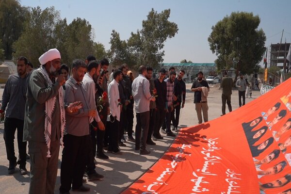 میثاق دانشجویان دانشگاههای تهران با شهدای مدرسه میناب میثاق دانشجویان دانشگاههای تهران با شهدای مدرسه میناب