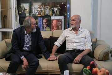 همراه با جمشید هاشمپور؛ مردی از جنس خاطره در ایام روز سینما / عکس همراه با جمشید هاشمپور؛ مردی از جنس خاطره در ایام روز سینما / عکس