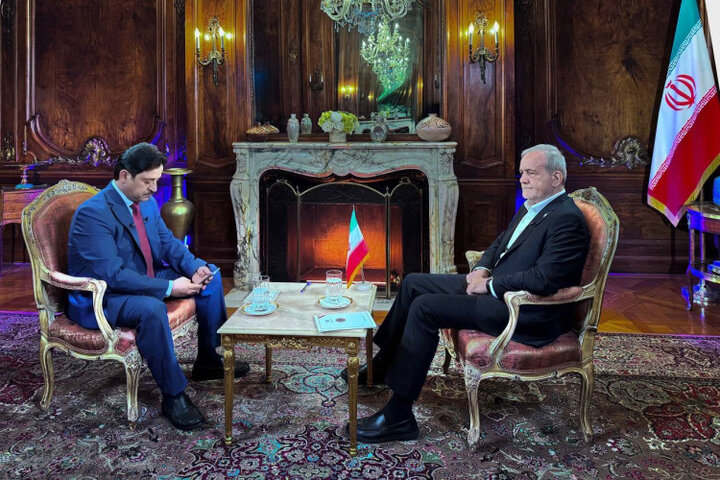 پزشکیان: آماده گفتگو درباره تنگه هرمز هستیم اما قلدری را نمیپذیریم پزشکیان: آماده گفتگو درباره تنگه هرمز هستیم اما قلدری را نمیپذیریم