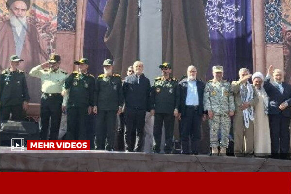پزشکیان: حفظ عزت و سربلندی ایران، نیازمند وحدت و همدلی است پزشکیان: حفظ عزت و سربلندی ایران، نیازمند وحدت و همدلی است