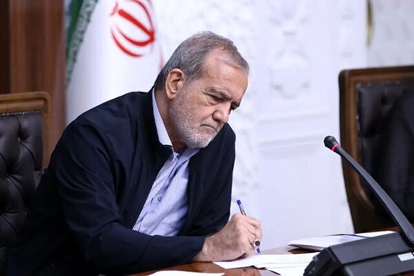 پزشکیان: شهریار نمونه روشن پیوند تنوع فرهنگی و هویت ملی ایران است پزشکیان: شهریار نمونه روشن پیوند تنوع فرهنگی و هویت ملی ایران است