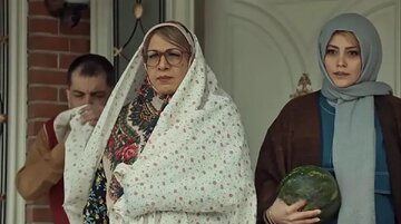 گریم زنانه رضا عطاران و عباس جمشیدیفر در «خانم والده» + ویدئو گریم زنانه رضا عطاران و عباس جمشیدیفر در «خانم والده» + ویدئو