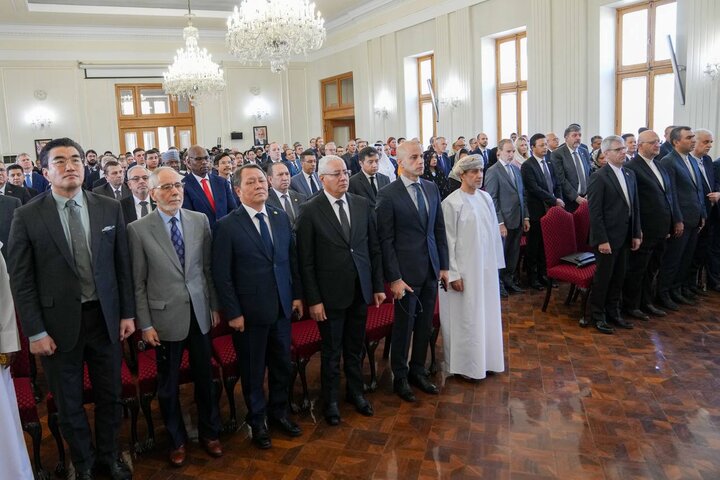 ایران در مسیر دیپلماسی جدیت دارد؛ همانگونه که در دفاع از خود جدی است ایران در مسیر دیپلماسی جدیت دارد؛ همانگونه که در دفاع از خود جدی است