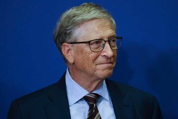 بیل گیتس: رباتها هم باید مثل انسانها مالیات بدهند بیل گیتس: رباتها هم باید مثل انسانها مالیات بدهند