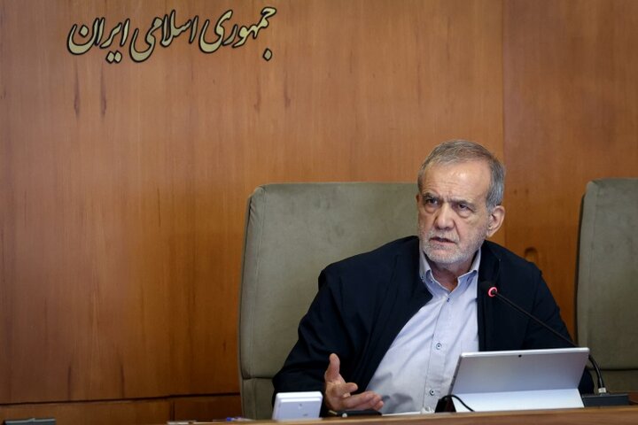 پزشکیان: اهداف دشمن در جنگ اقتصادی محقق نشد پزشکیان: اهداف دشمن در جنگ اقتصادی محقق نشد